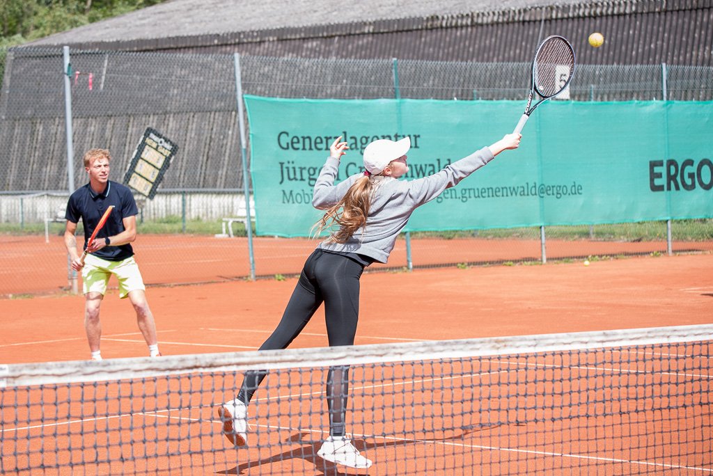 Aufschlag im Mixed